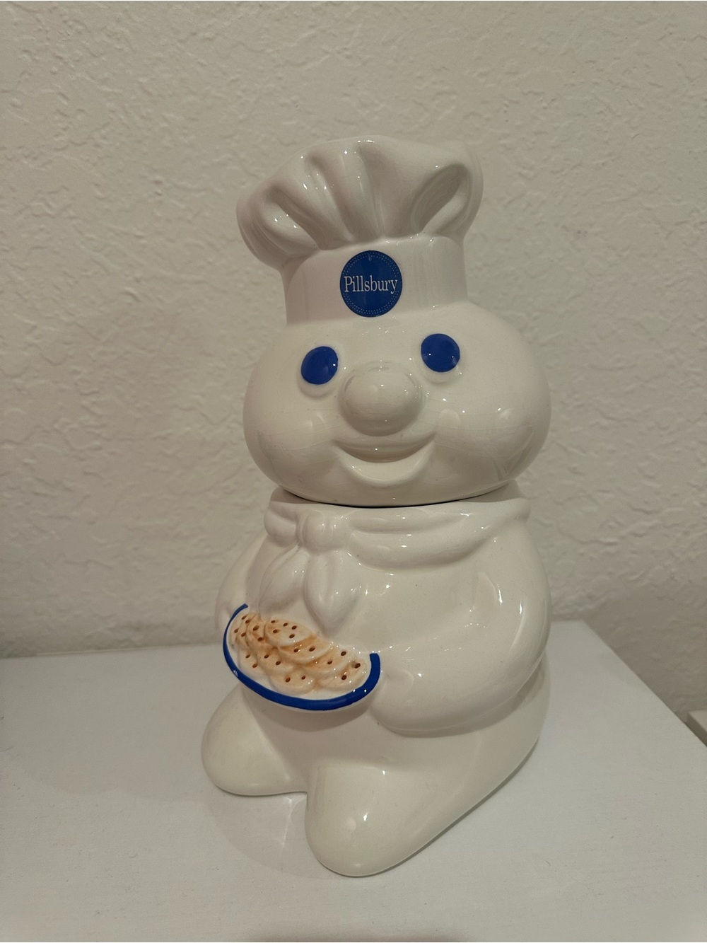 Ceramic Pillsbury Doughboy Cookie Jar - plate of cookies